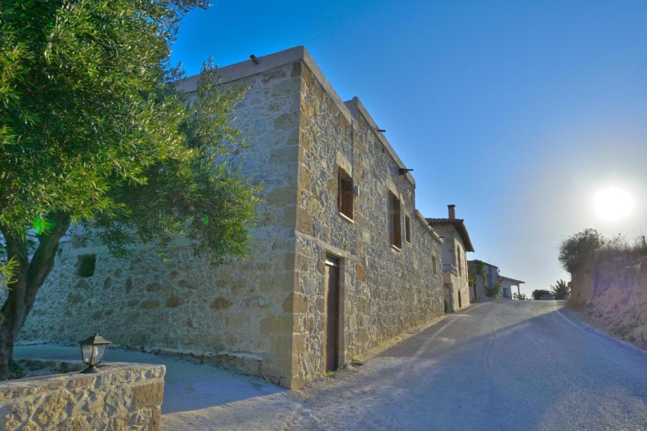 Picturesque Traditional Stone House Holiday home Platanos (Chania)